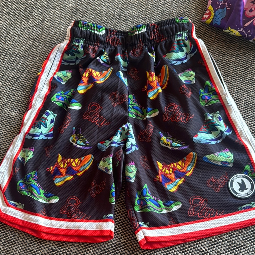 Flow society sneaker flow shorts